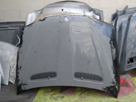 A vendre BMW Vente Capot à Argenteuil 95100